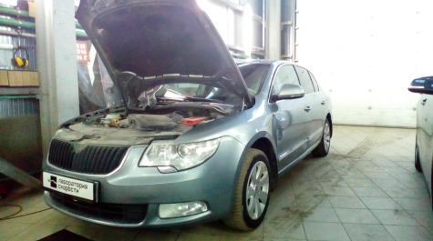 Skoda Superb 2gen 1.8 TSI AT (152 л. с.) 2010